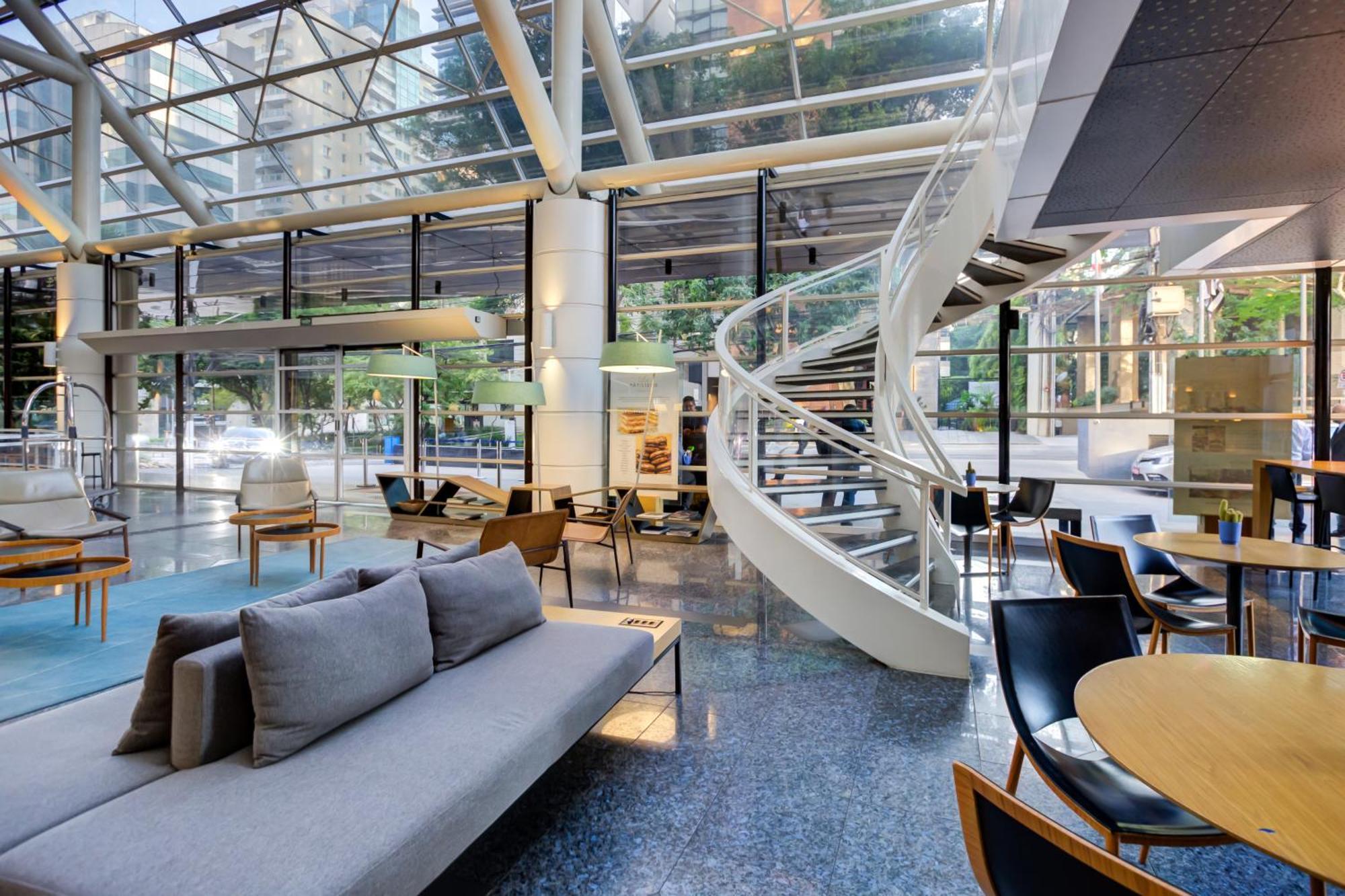 Radisson Sao Paulo Paulista Hotel Екстериор снимка The interior of the library