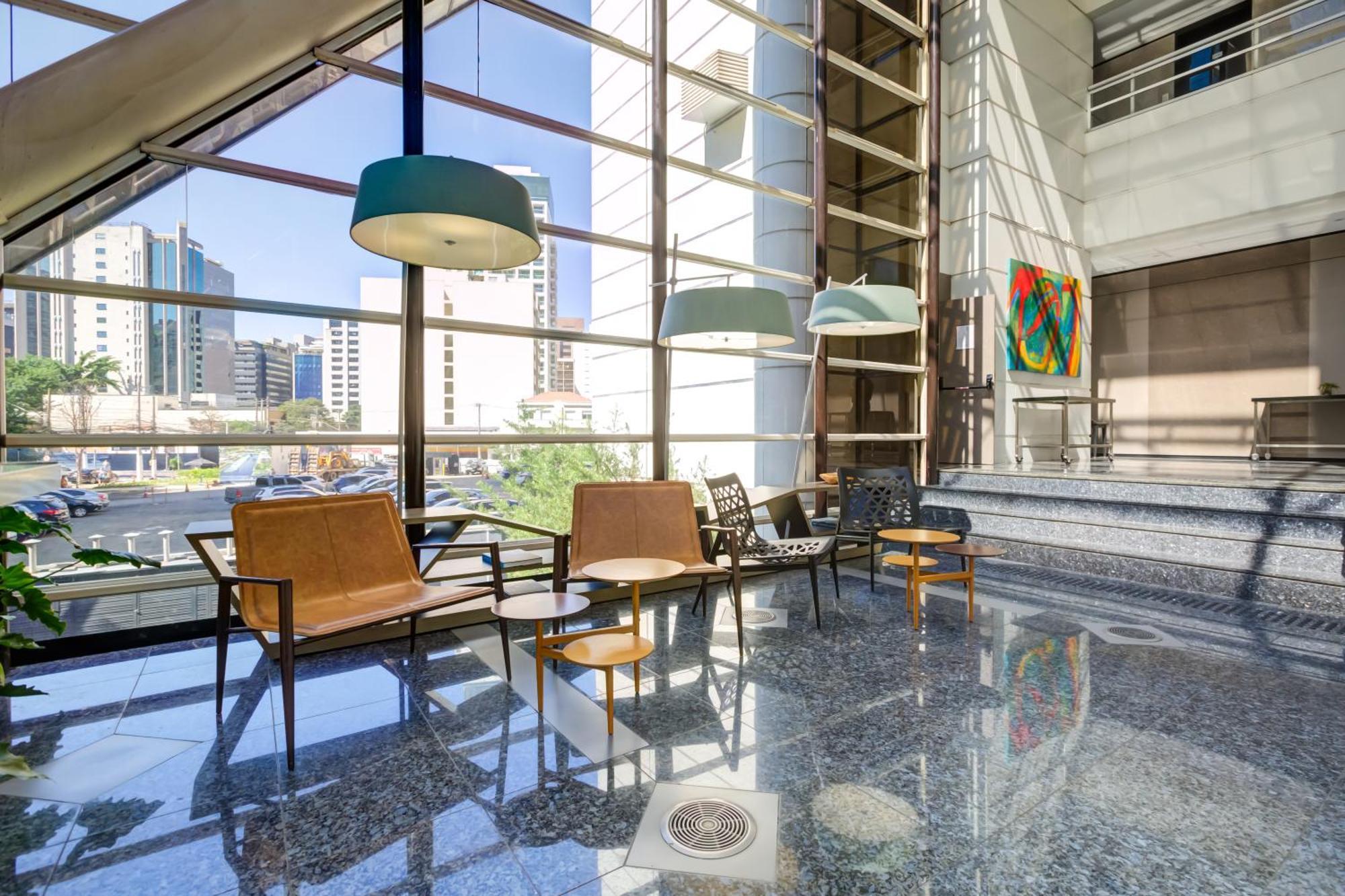 Radisson Sao Paulo Paulista Hotel Екстериор снимка Interior of the library